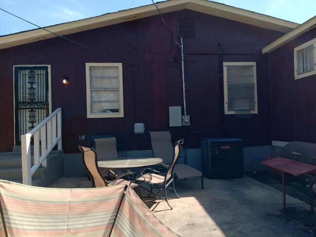 Photo - 1865 S Lauderdale St