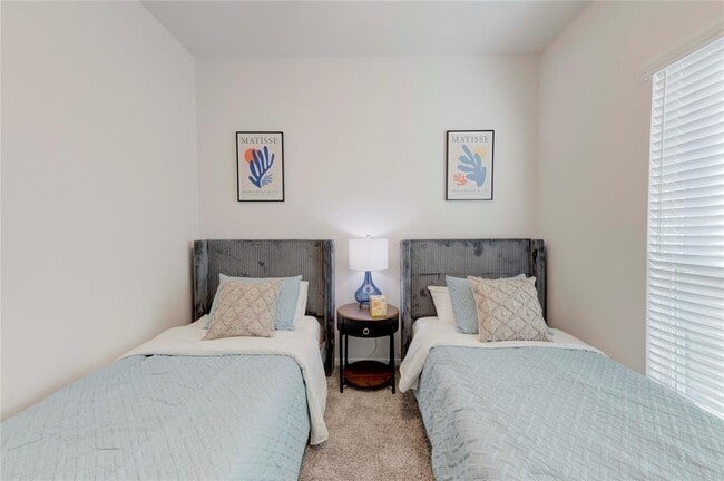 Photo - 513 Gingham Trl Casa