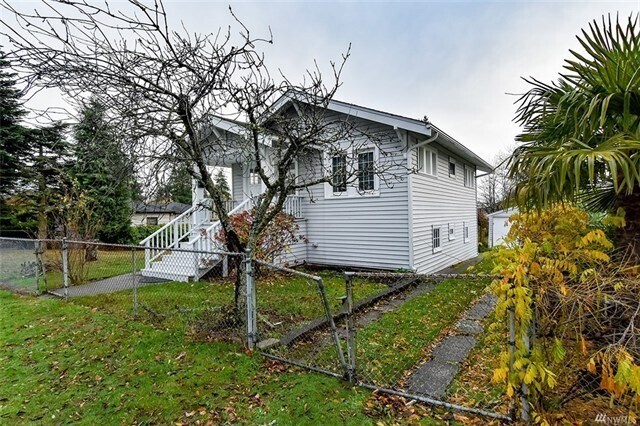 10025 39th Ave SW