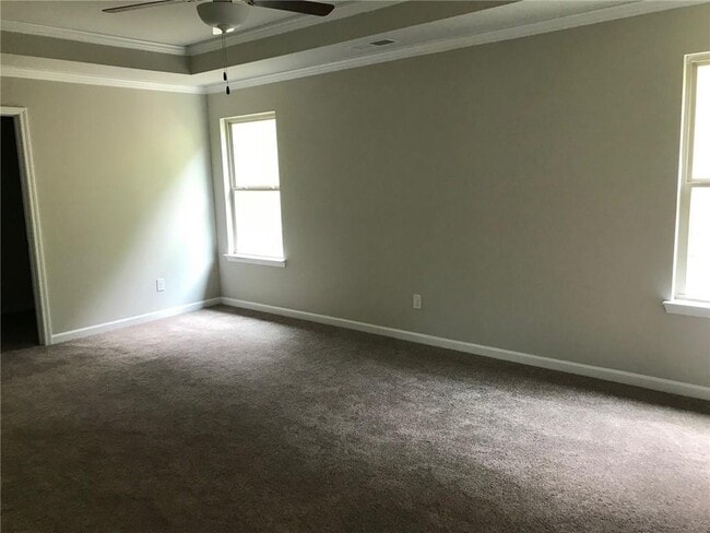 Photo - 213 Creek View Pl