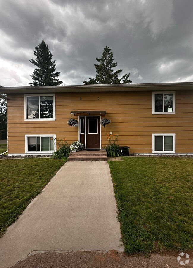 Building Photo - Yoder Duplex Rental