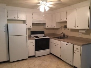 Photo - 69 Spencer Rd Unidad 34J