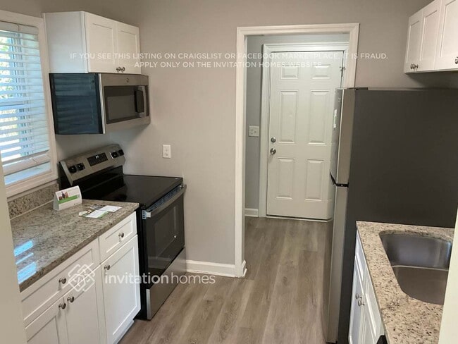 Photo - 9557 Priory Ave