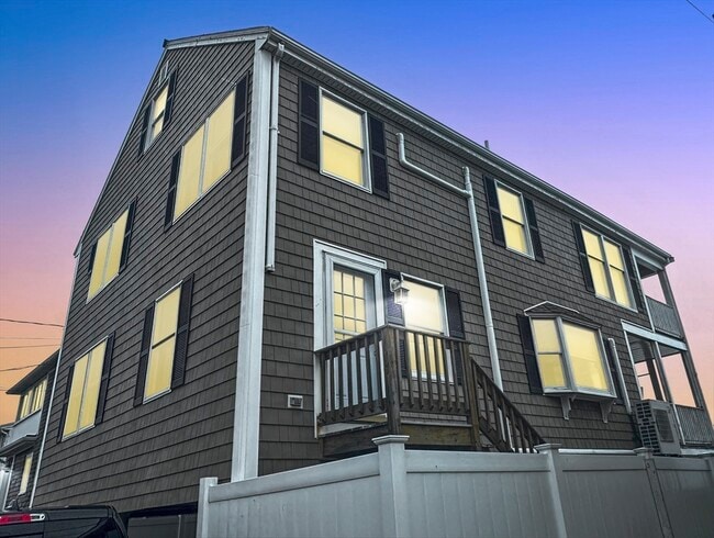 Building Photo - 178 Foster Ave