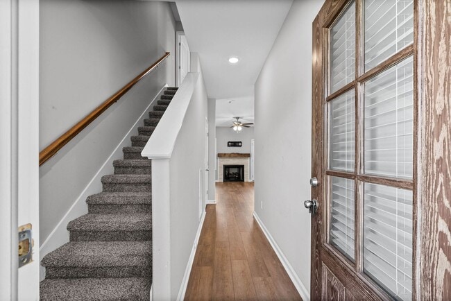 54 E Fork Dr