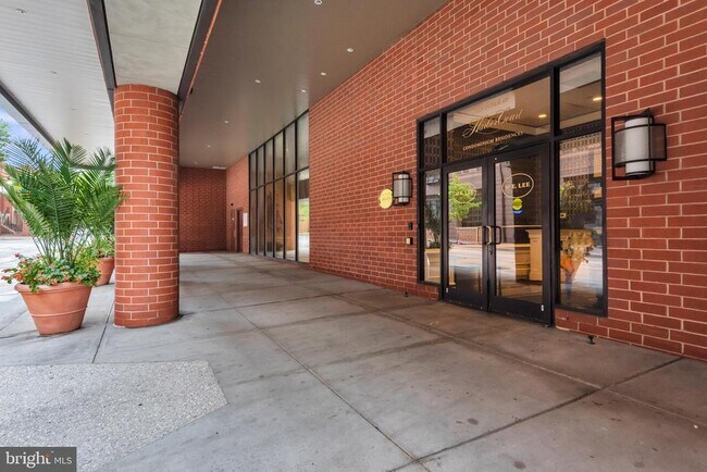 Photo - 10 E Lee St Unit 2408