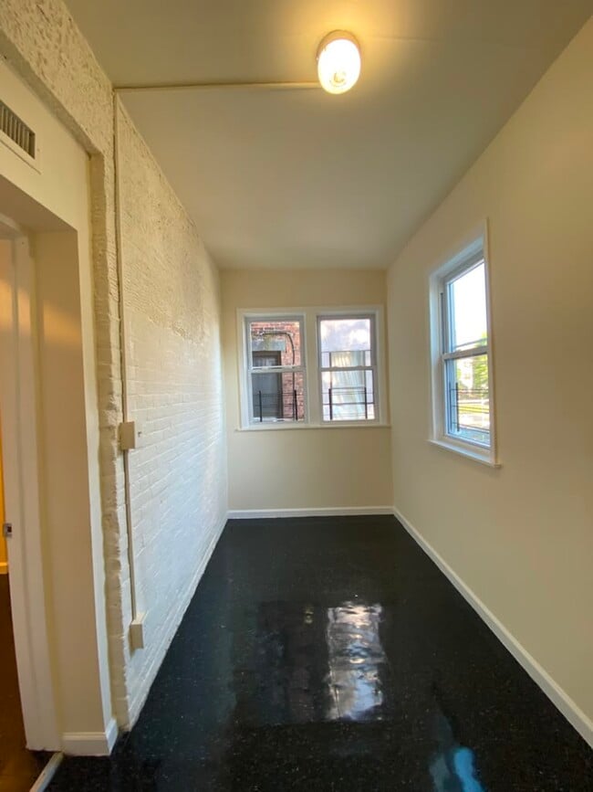 Photo - 19 Lawrence St Unidad 1W