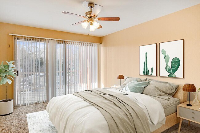 Photo - Country Club Gardens