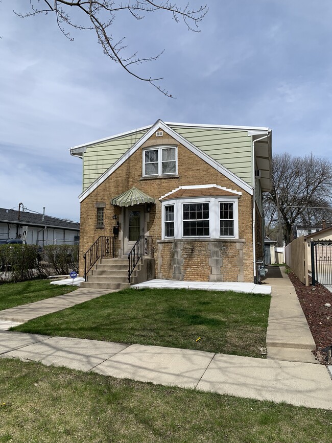 Building Photo - 163 Parkside Ave Unit #1 Rental