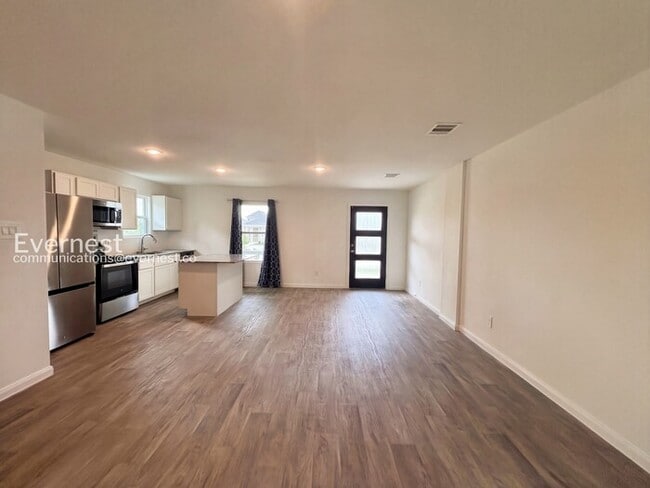 Photo - 16435 Valerie Marie Pl