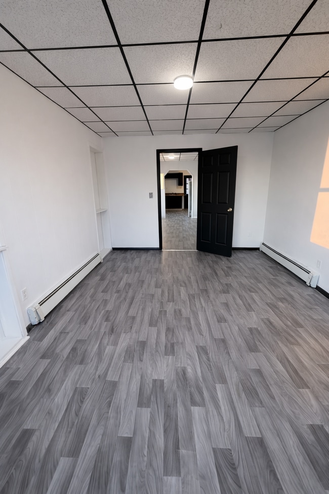 Photo - 32 Douw St Unit #3