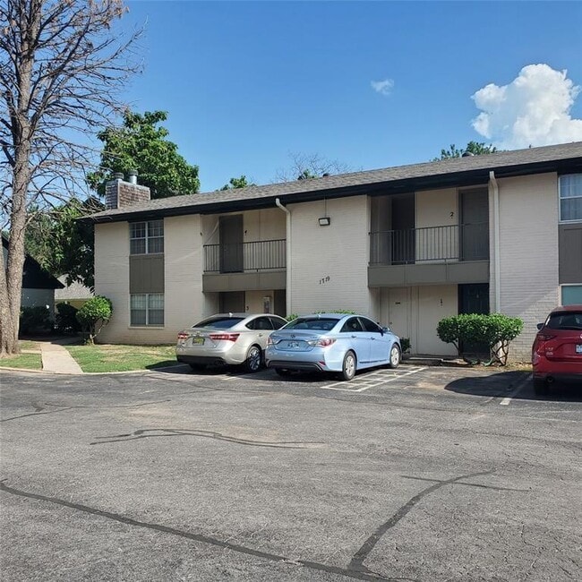 Photo - 1719 E Lindsey St Unit 3