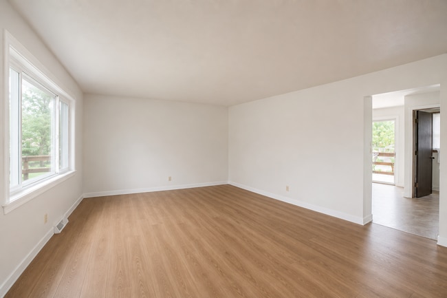 Photo - 543-545 N Crosby Ave Unit 543