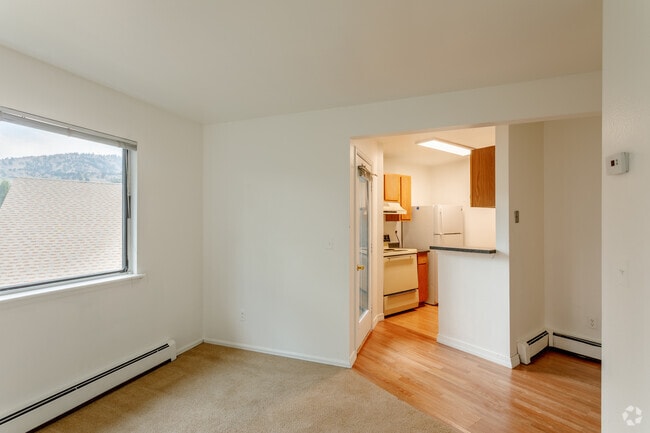 1BR, 1BA - 450 SF