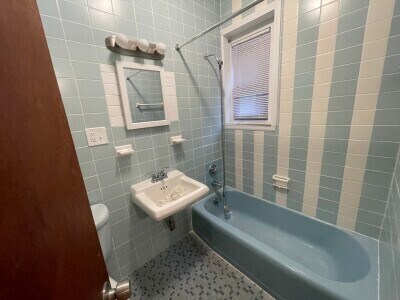 Photo - 2021 Commonwealth Ave Apartments