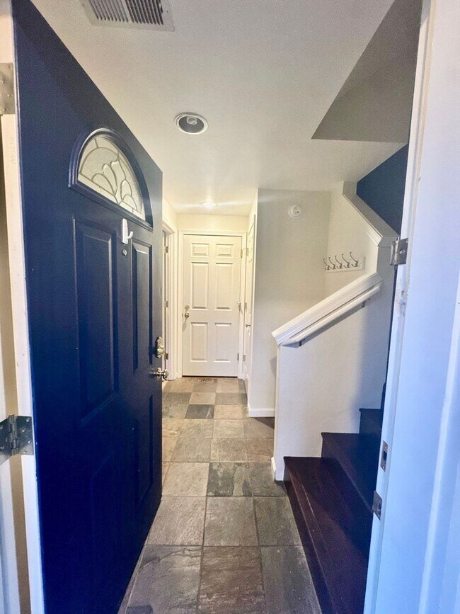 Photo - Spacious 2-Bed Townhouse in Seattle’s Greenwood / Phinney Area