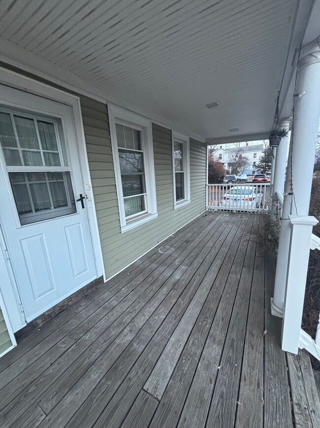 Photo - 318 Front St Unidad one