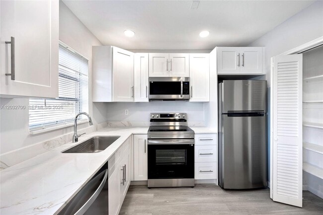 Photo - 1825 Cleveland St Unit 12