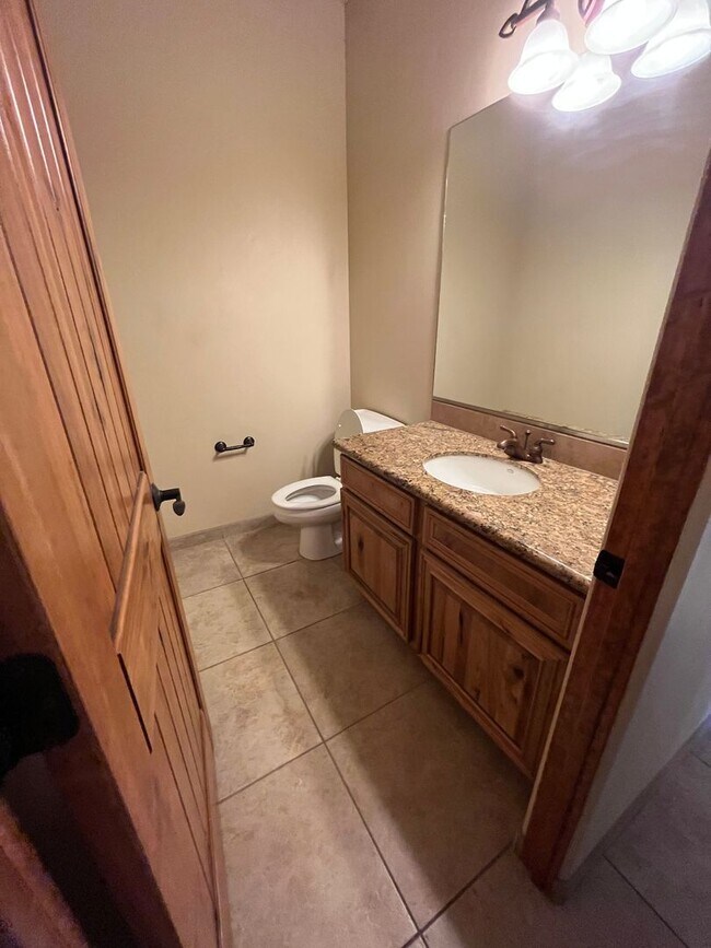 Photo - Beautiful 3 Bedroom Home! Available Now!