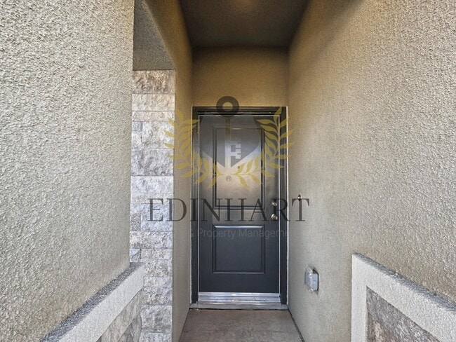 Photo - 1820 Klamath Rd S