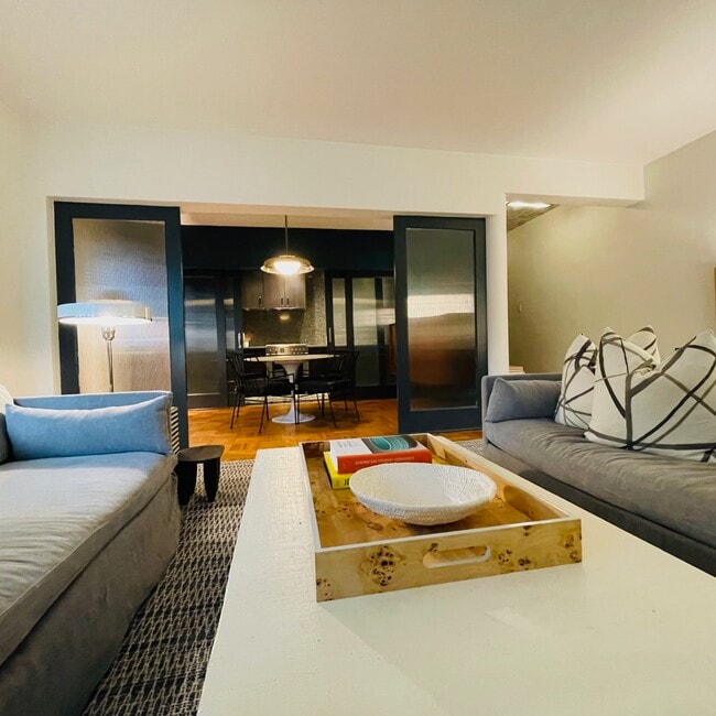 Photo - 5048 N Marine Dr Unit 23