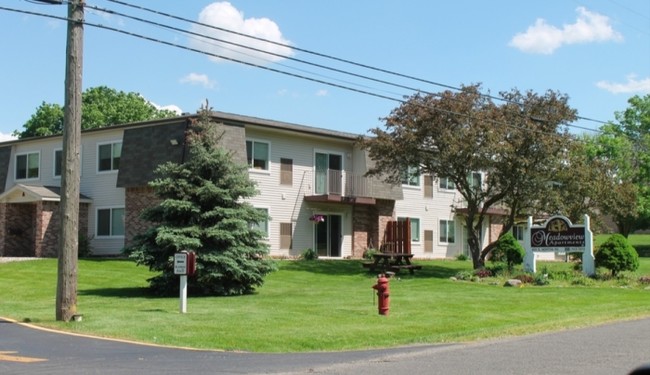 Meadowview Apartments - Meadowview Apartments