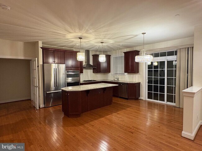 Photo - 107 Shilling Ave