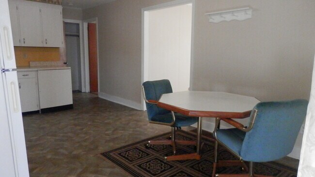 Photo - 403 W Market St Unit 201
