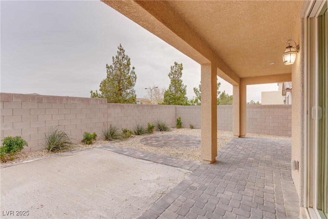 Photo - 12333 Silvana St