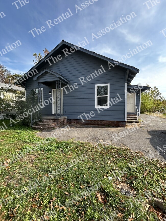 Building Photo - 1903 S Grand St