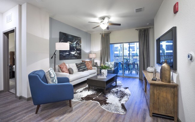 Photo - Drake MidTown