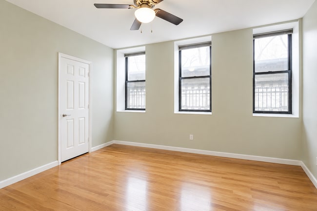 Photo - 725 Riverside Dr Unit GA