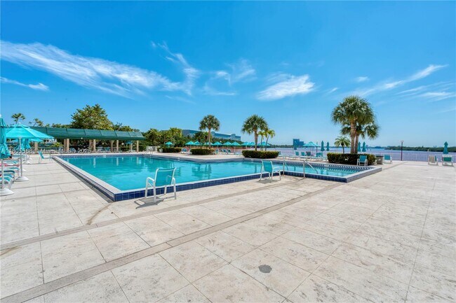 Photo - 500 Bayview Dr Condo Unit 231