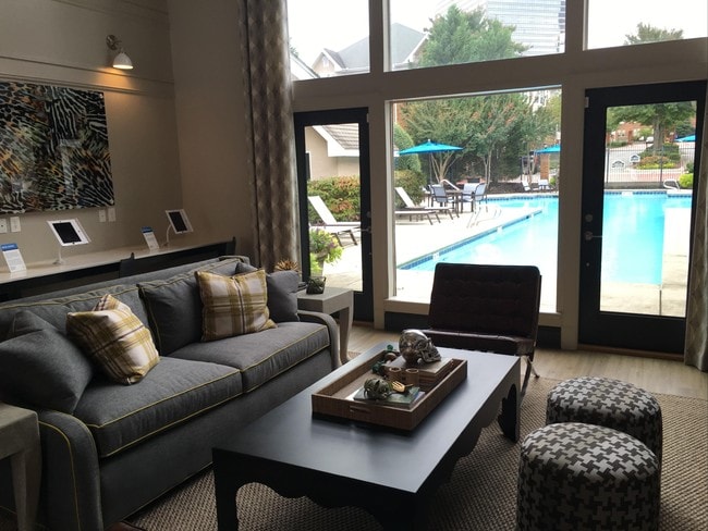 Townhouse Atlanta apartments — community photo