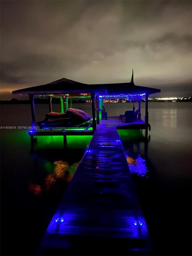 1608 Lake Clay Dr