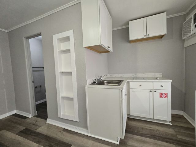 Photo - 12840 Seminole Blvd