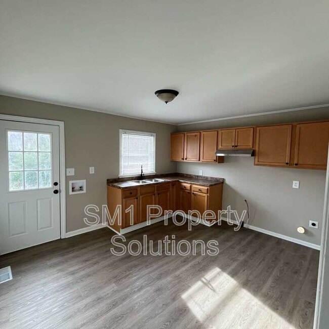 Photo - 702 Ross Ave