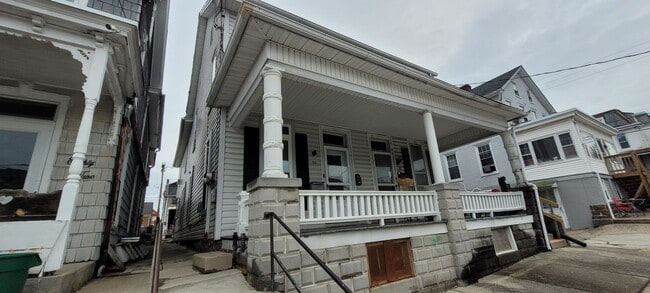 Photo - 84 E Franklin St Unidad 1st floor