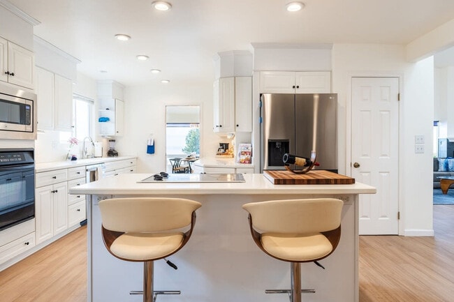 711 Cornish Dr Unit SI ID1024471P