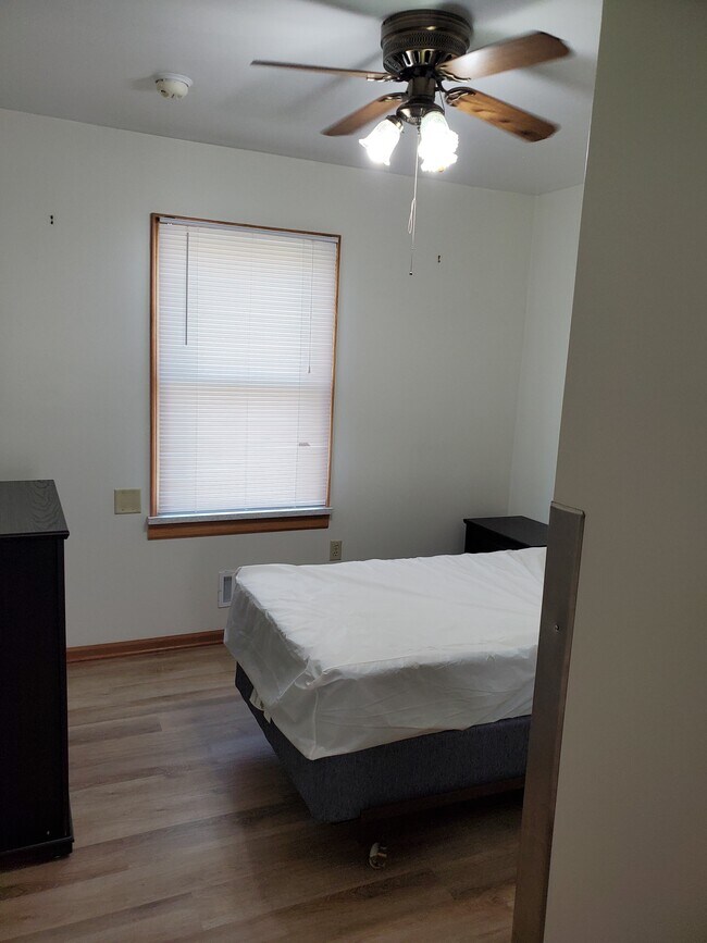 379 Dille St Apartments Unit 381 Dillie Street WV