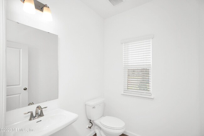 Photo - 348 Rosemont Dr