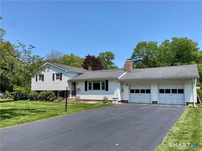 Photo - 14 Stonegate Dr