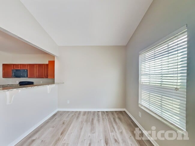 Photo - 2640 Jordan Ridge Dr