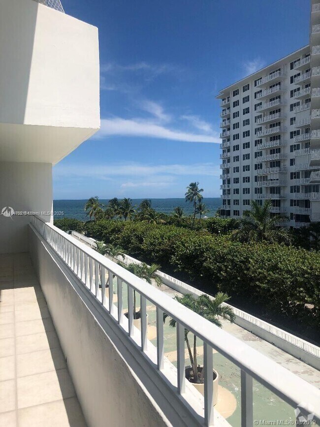 Building Photo - 199 Ocean Ln Dr Unit 505 Rental