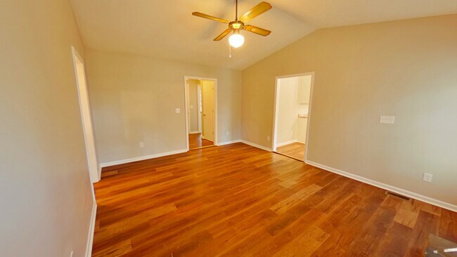 Photo - 928 Winterberry Dr