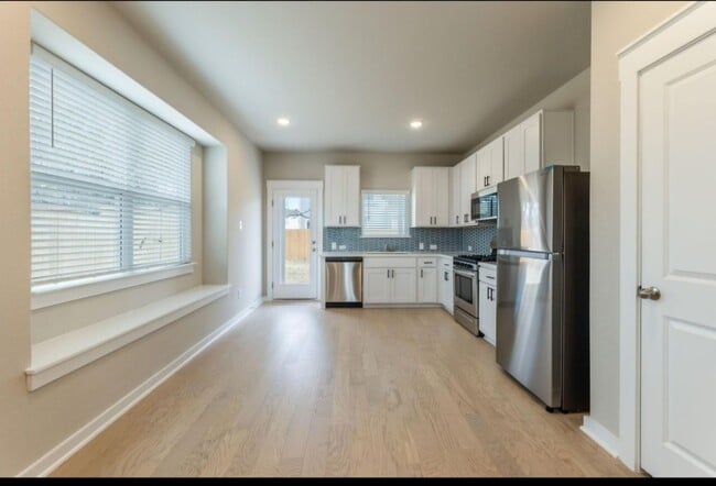 1527 Fenton Hill Dr