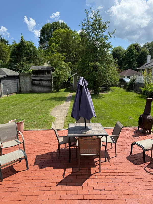 Photo - 103 Maple Ave