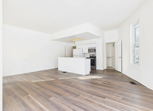 Building Photo - Cozy 1 Bedroom 1 Bath Apartment for Rent in Carlisle, PA!