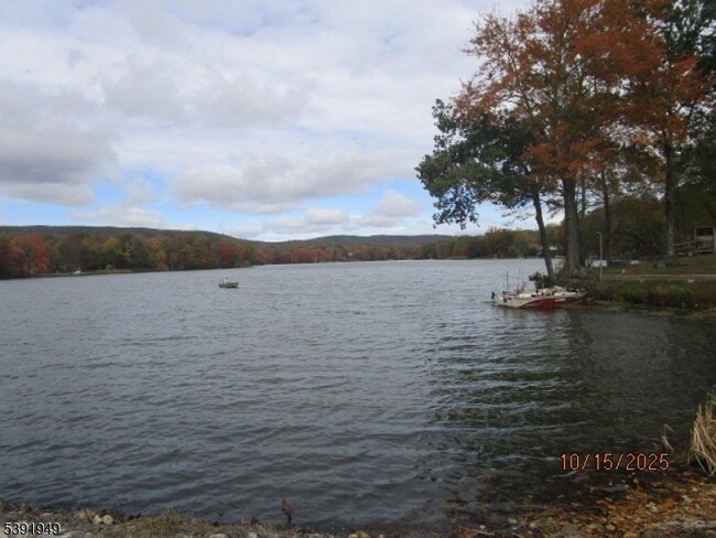 Photo - 908 Willow Dr