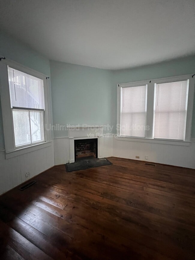 Photo - 721 Chestnut St